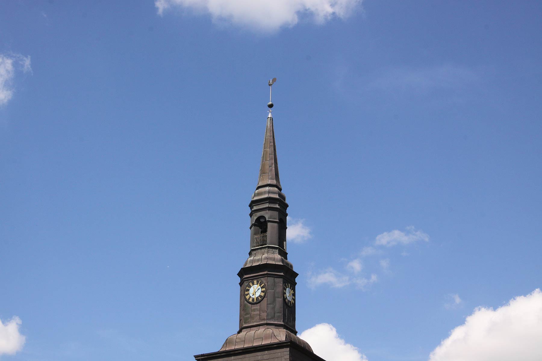 Kirche NF Web Kirchenturm Husum 2
