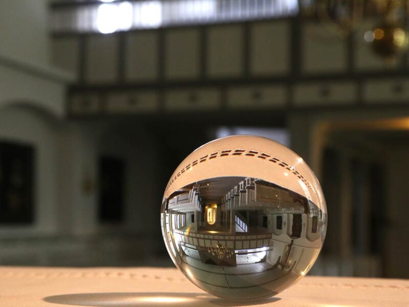 Seelsorge im Kirchenkreis Nordfriesland - Kugel aus Glas