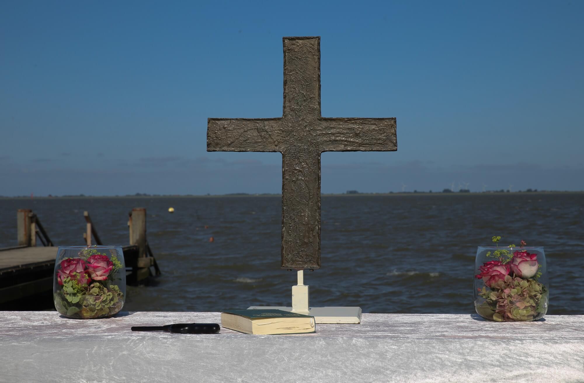 Kreuz am Meer