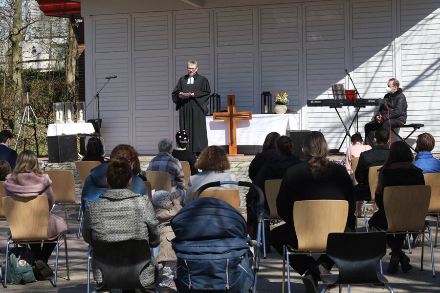 Kirche NF Bestattung Bestattung 2