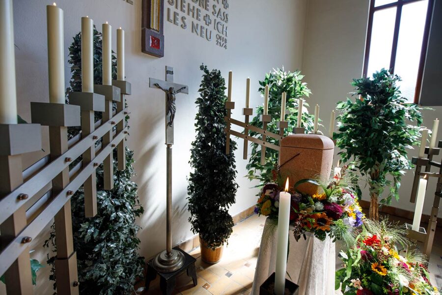 Kirche NF Bestattung FUNDUS 1697