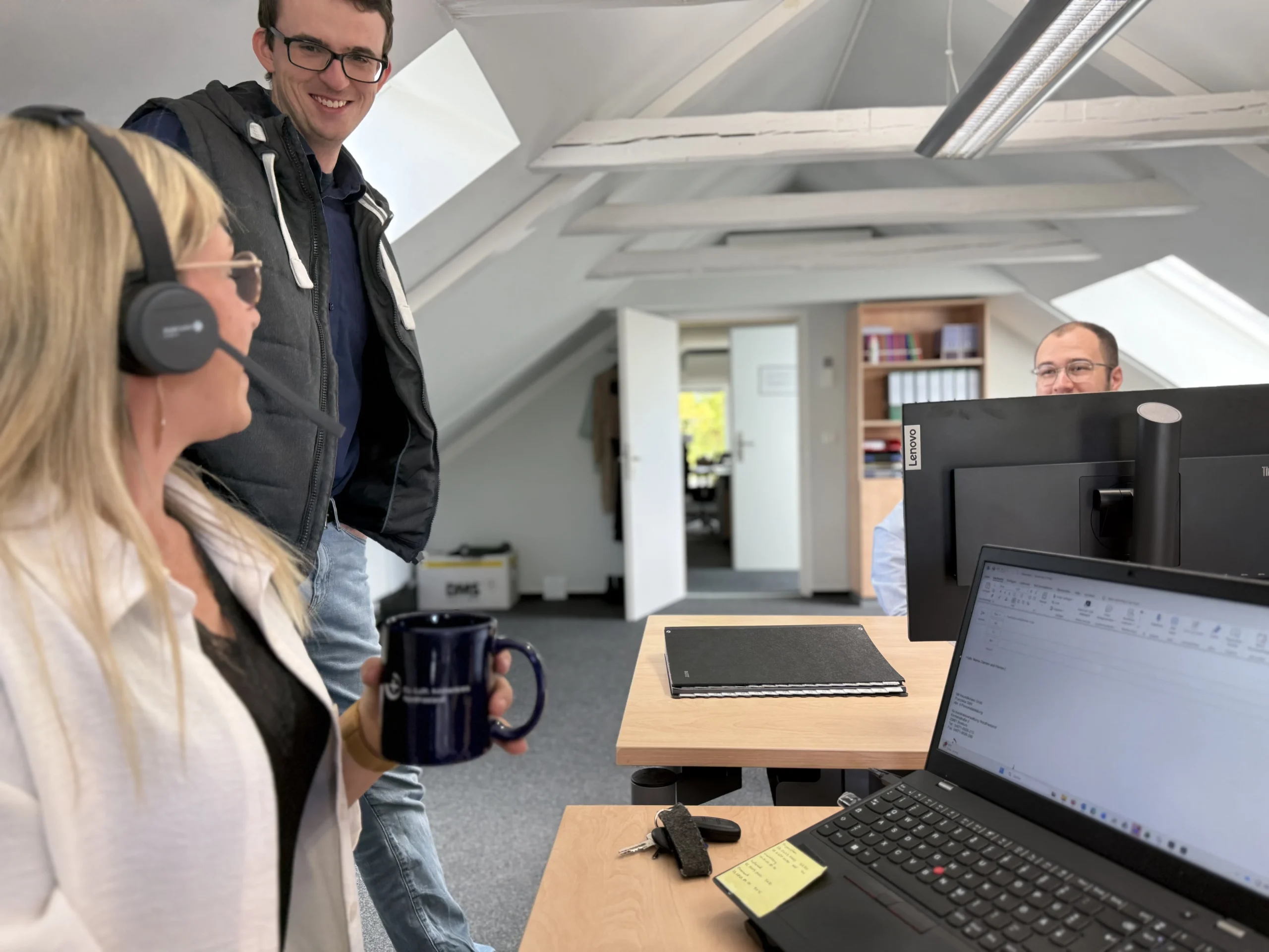 Mitarbeitende bei der Arbeit im Kirchenkreis Nordfriesland